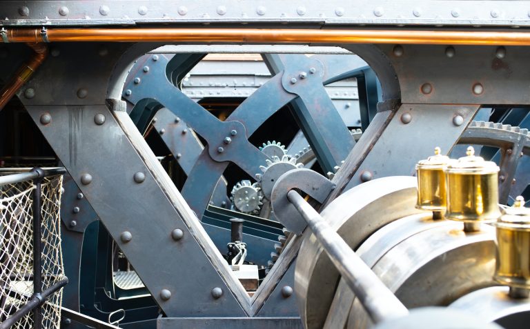 Get financing, thanks to your strategic tangible assets, for example your machinery.